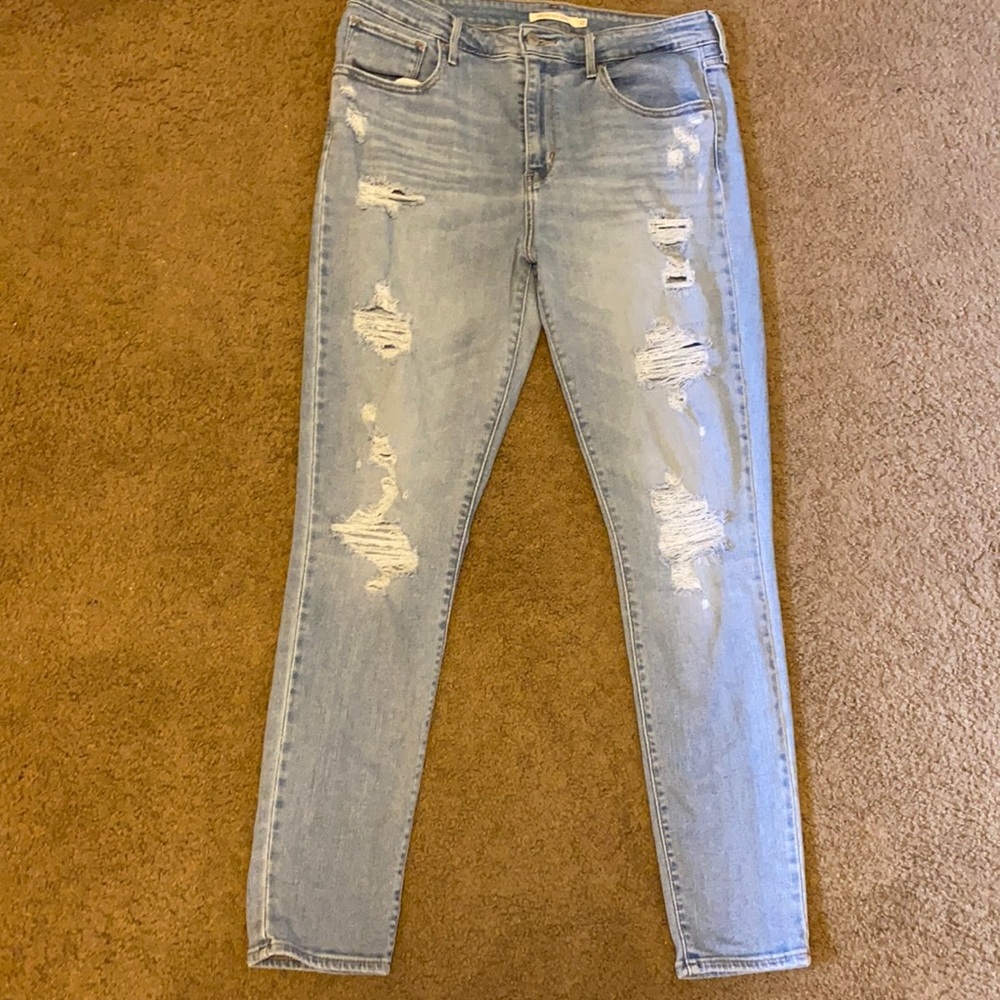 ripped levi jeans